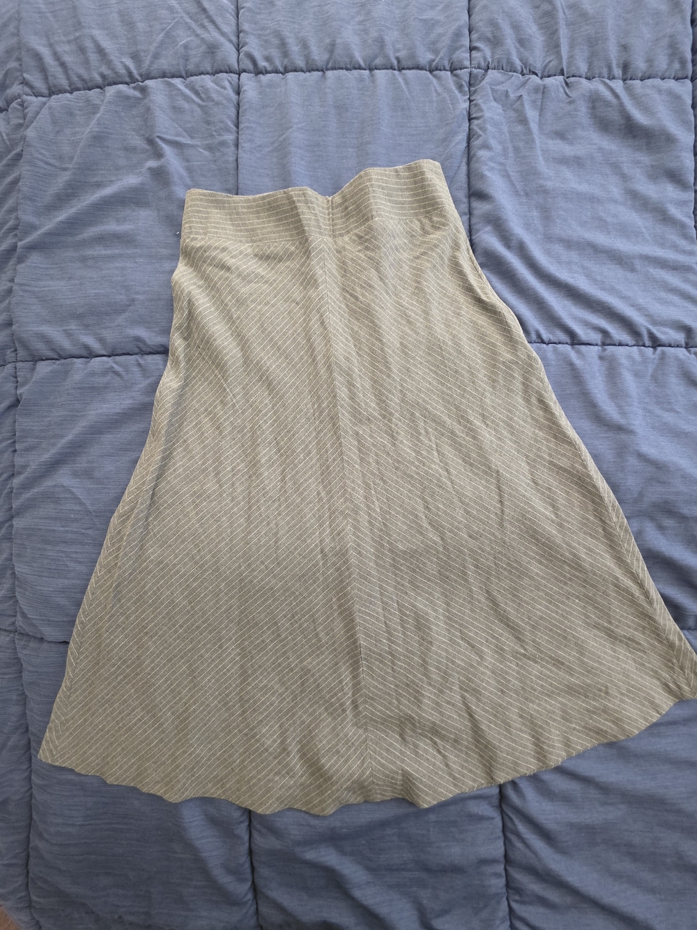 Free People Size 7 Below The Knee Shirt.
